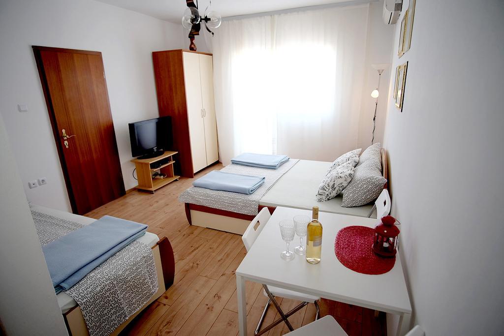 Studio Apartments Shanti Zadar Oda fotoğraf