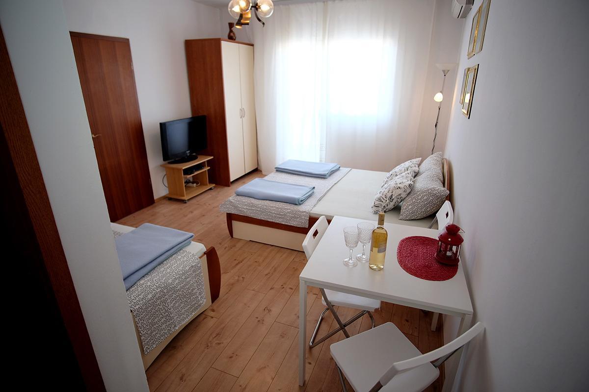 Studio Apartments Shanti Zadar Oda fotoğraf